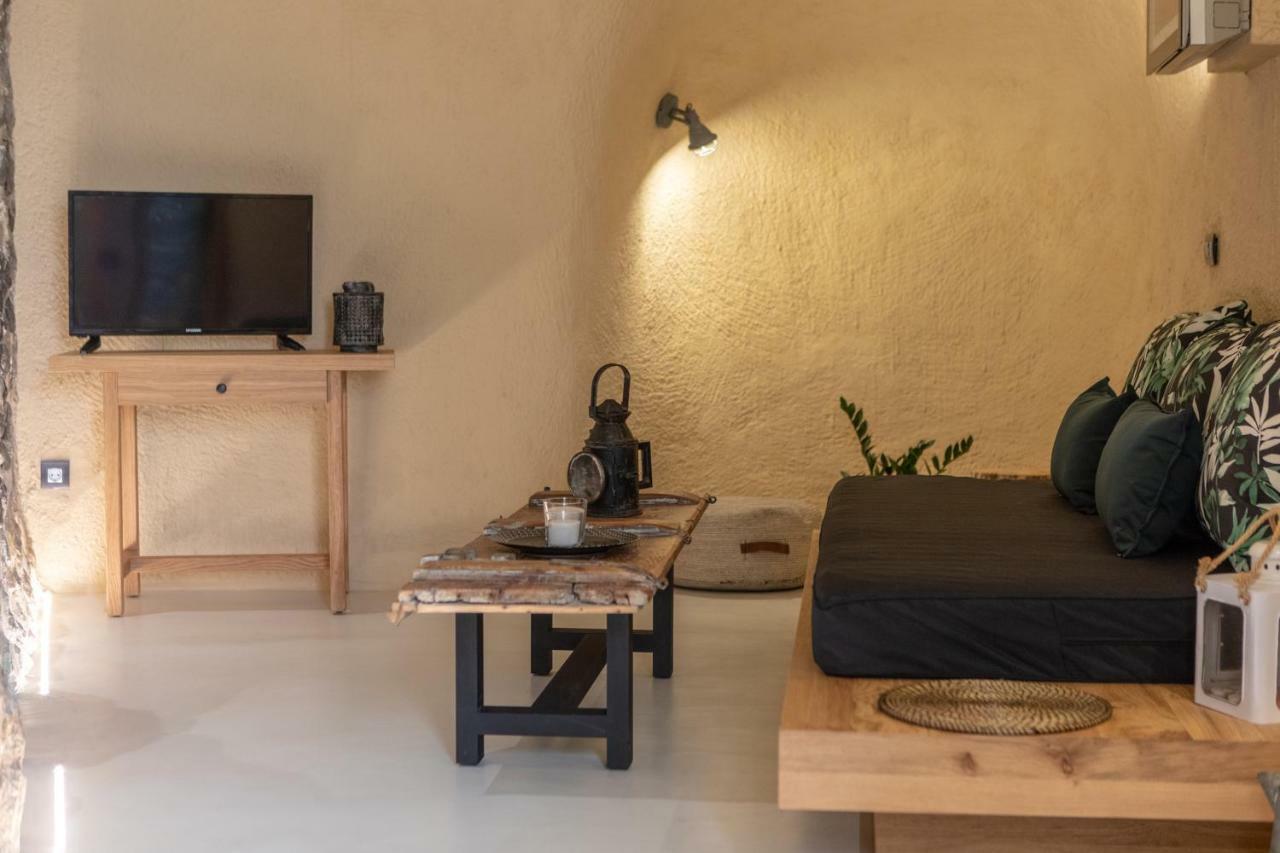Nalas Suites Emporio  Luaran gambar