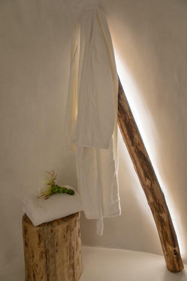 Nalas Suites Emporio  Luaran gambar