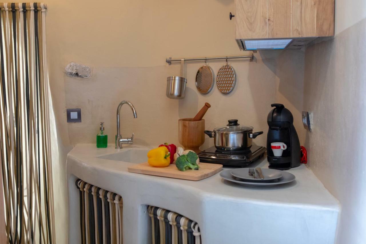 Nalas Suites Emporio  Luaran gambar
