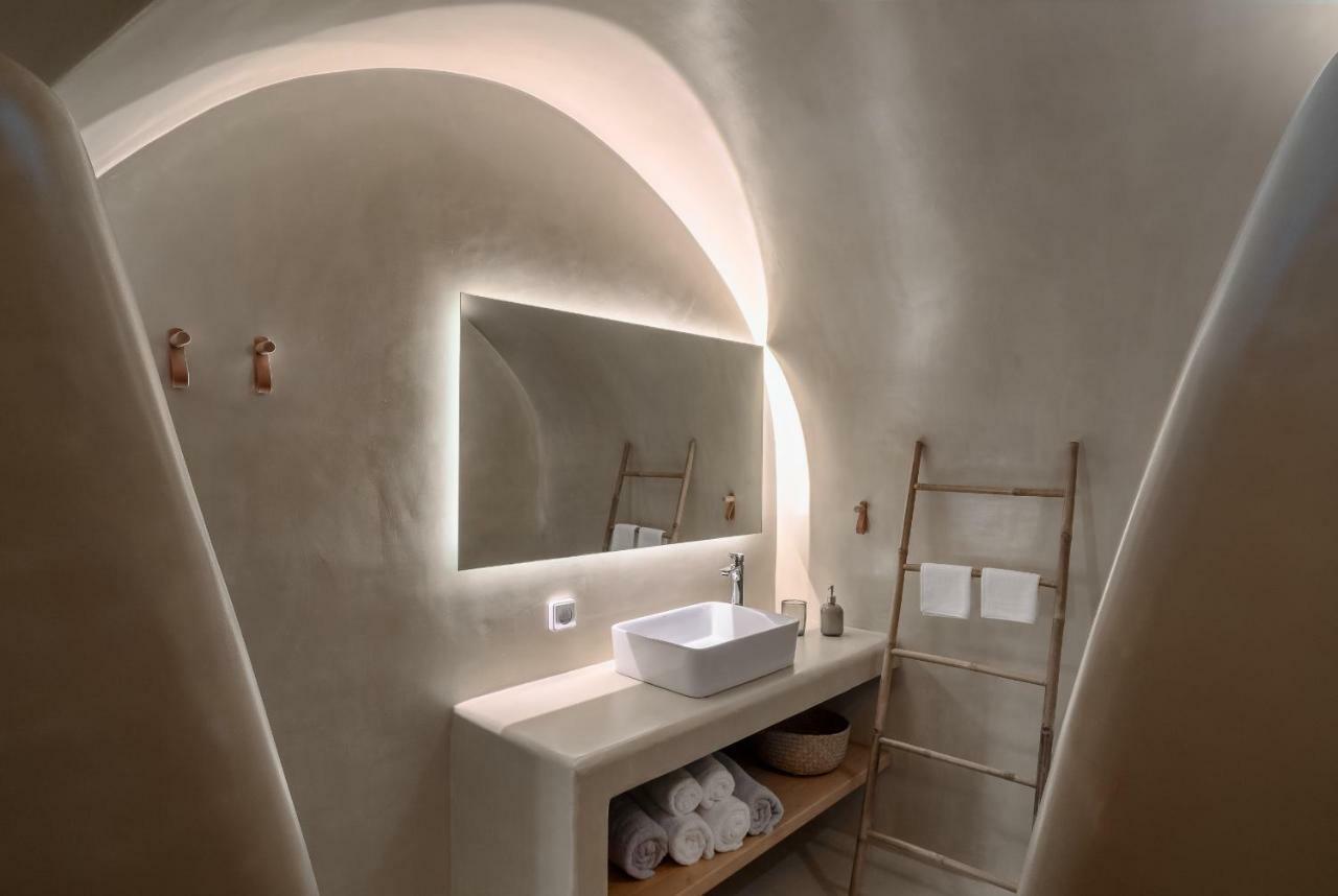 Nalas Suites Emporio  Luaran gambar