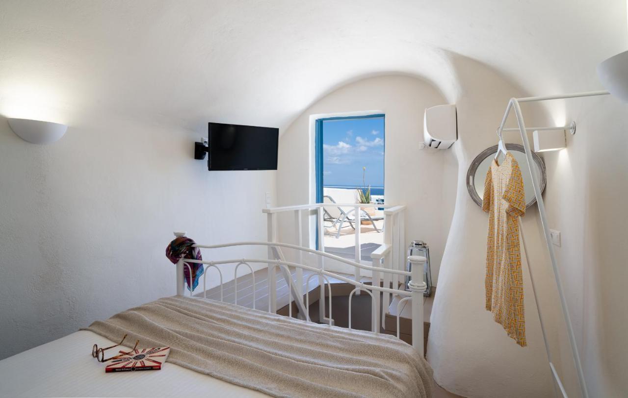 Nalas Suites Emporio  Luaran gambar